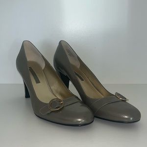 Bandolino 3” Taupe heels